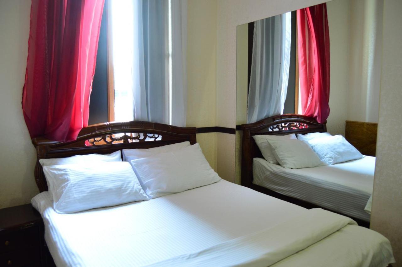 Sochi Plaza Hotel Γιερεβάν Εξωτερικό φωτογραφία